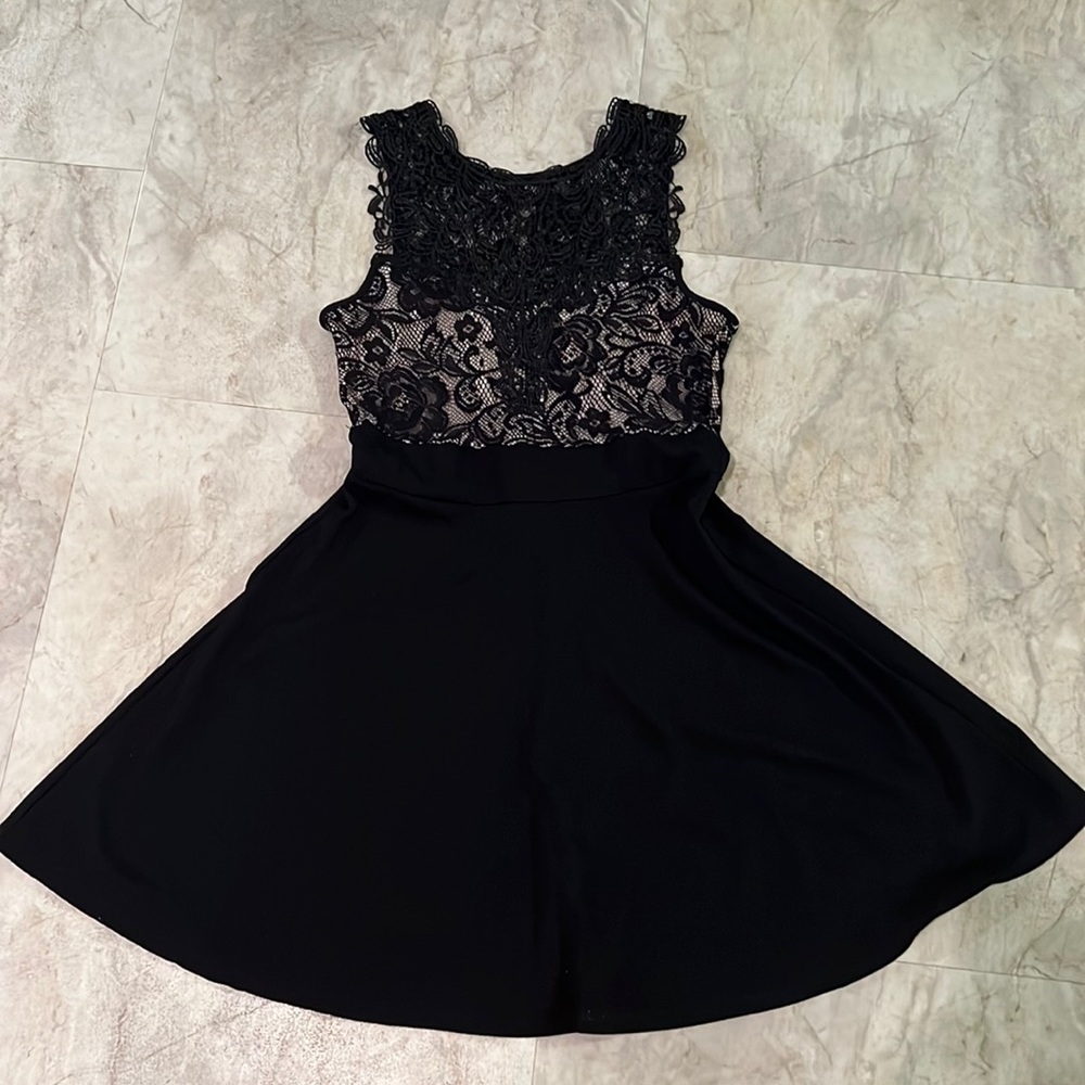 Black and Tan Lace Dress 👗 Size S